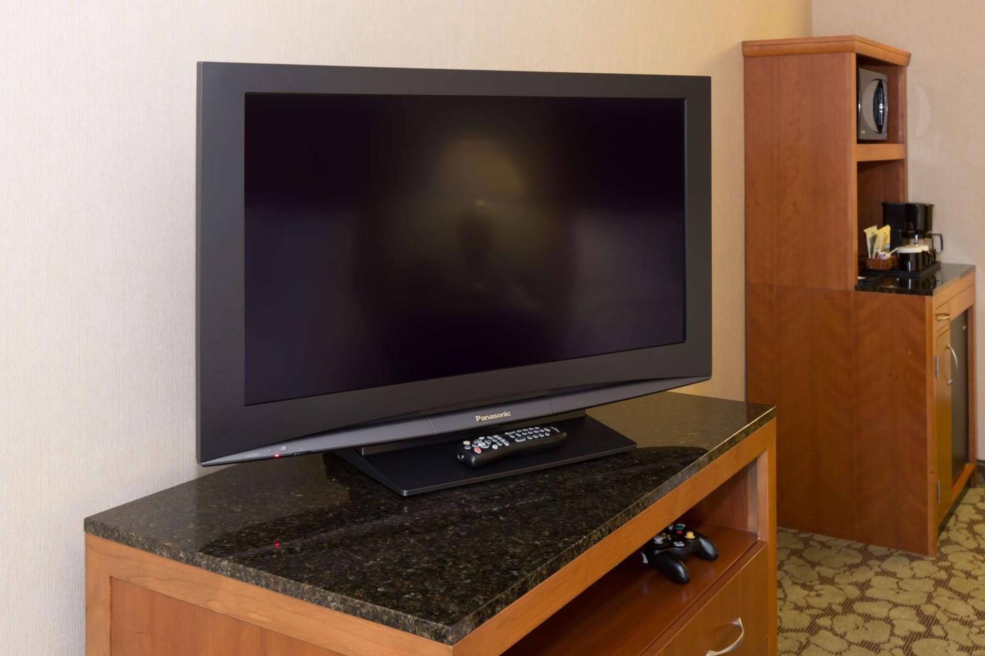 Hilton Garden Inn Buffalo Airport Чиктовага Экстерьер фото