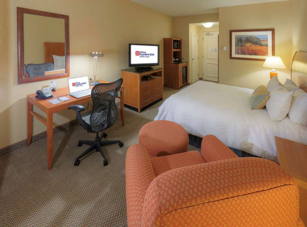 Hilton Garden Inn Buffalo Airport Чиктовага Номер фото